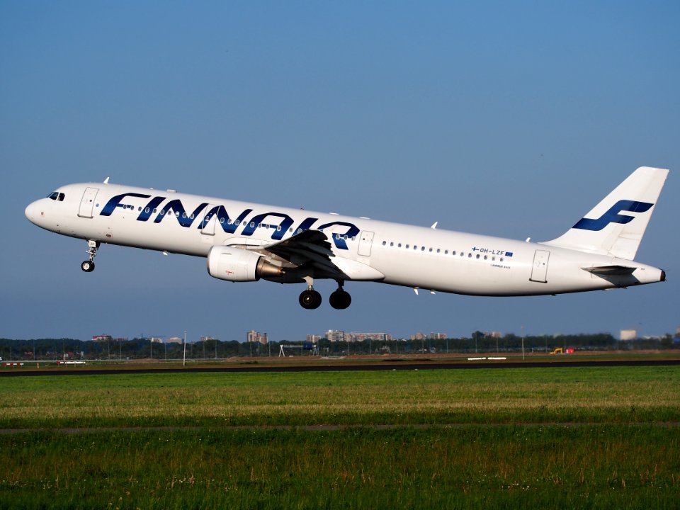 OH-LZF Finnair Airbus A321 takeoff from Schiphol (AMS - EHAM), The Netherlands, 16may2014, pic-2