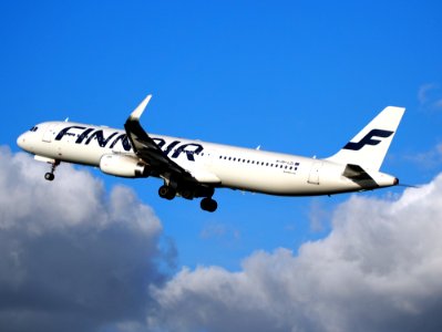 OH-LZL Finnair Airbus A321-231(WL) - cn 6083 takeoff from Polderbaan, Schiphol (AMS - EHAM) at sunset, pic1