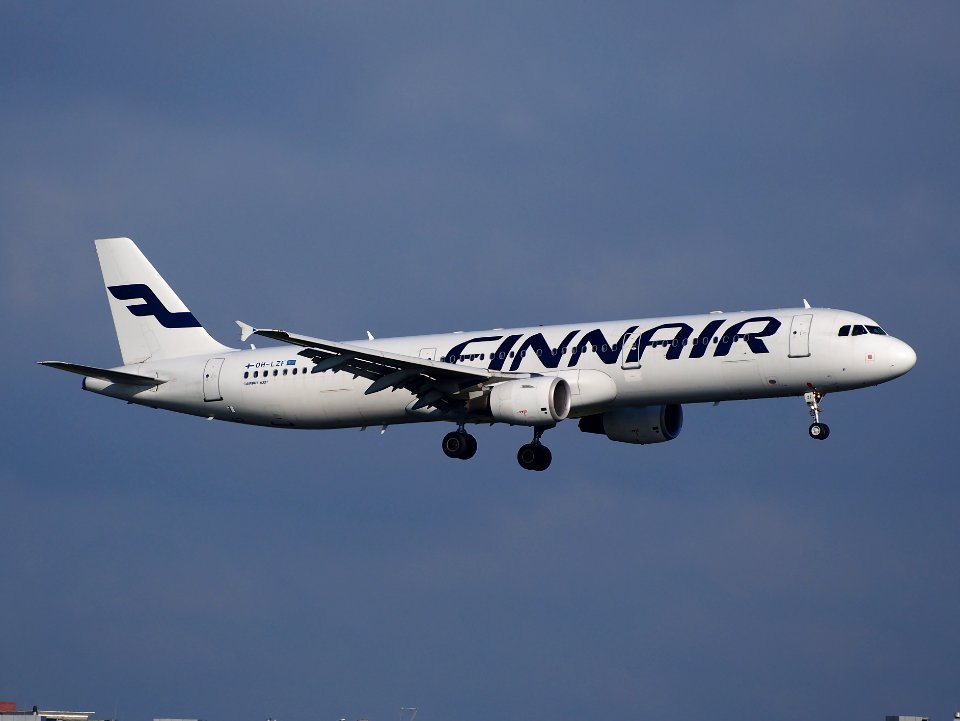 OH-LZF, landing at Schiphol (AMS - EHAM), The Netherlands