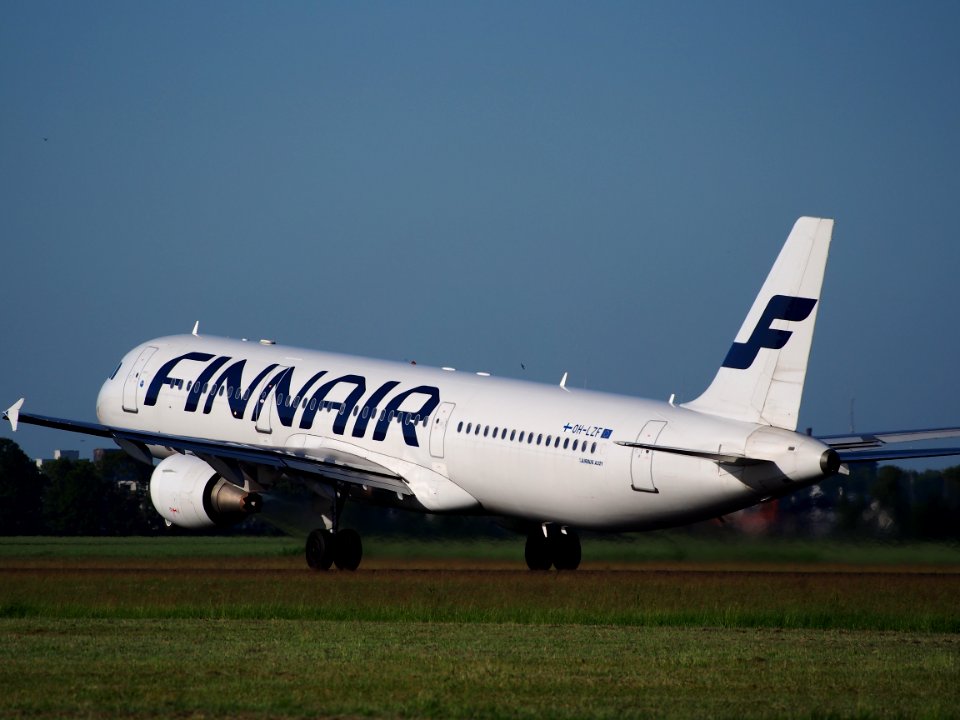 OH-LZF Finnair Airbus A321-211 takeoff from Schiphol (AMS - EHAM), The Netherlands, 11june2014, pic-3