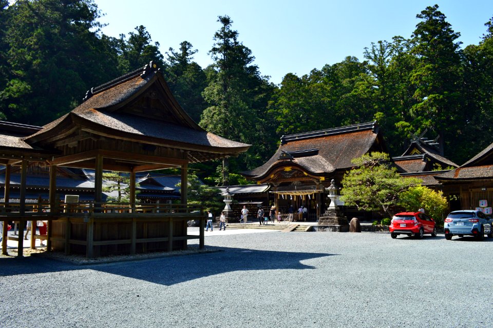 Okuni-jinja (Mori), shaden