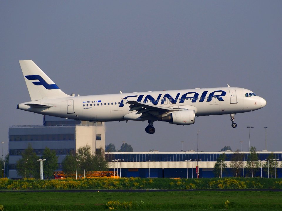 OH-LXH landing at Schiphol (AMS - EHAM), The Netherlands, pic3