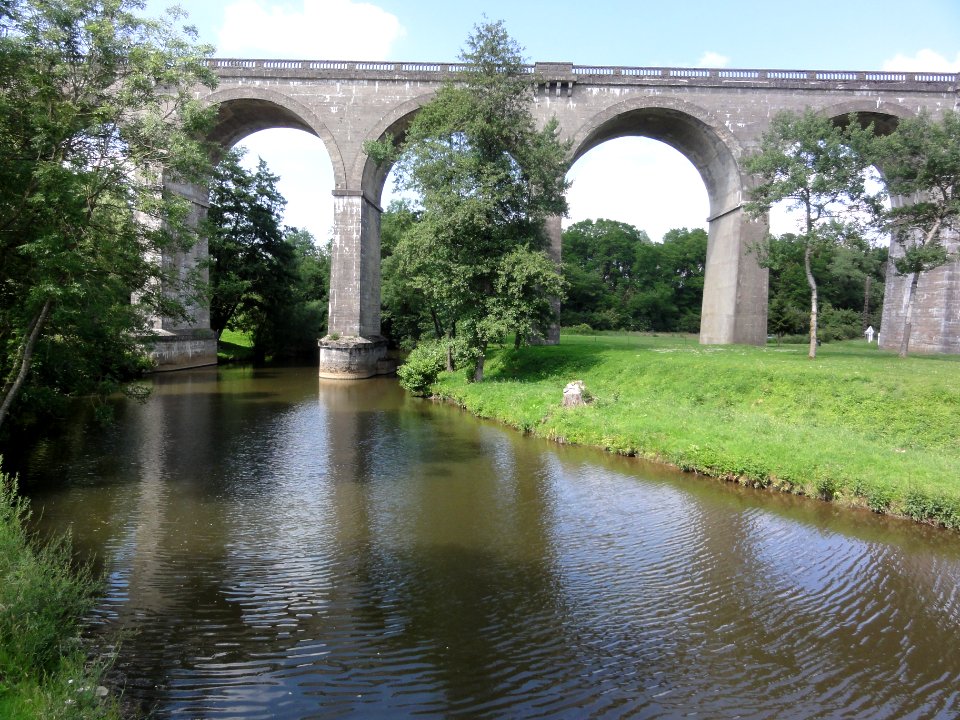 Ohis (Aisne) viaduc sur l'Oise