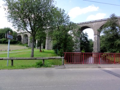 Ohis (Aisne) viaduc sur l'Oise vue du pont