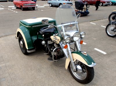 Old Harley davidson trike pic4