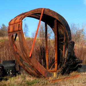 Old huge crane claw in Rixö quarry 5
