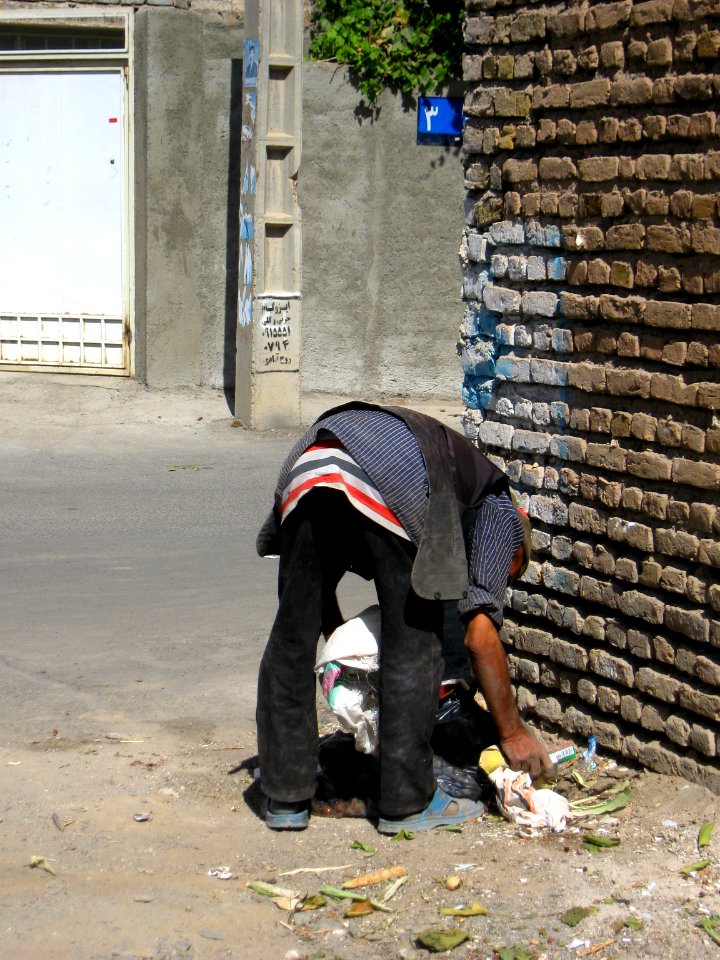 Old man carter - simorgh st - Nishapur 4