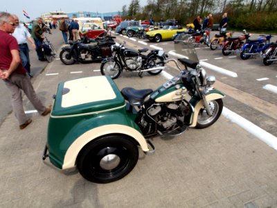 Old Harley davidson trike pic1