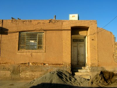 Old house in Haj Mehdi Kuycheh (alley) - Nishapur 01