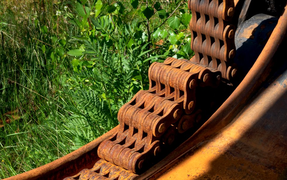 Old huge crane claw in Rixö quarry - detail - 2