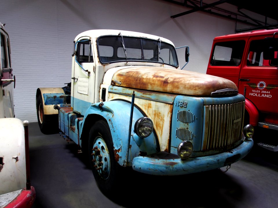 Old to be restored Volvo N88, pict2
