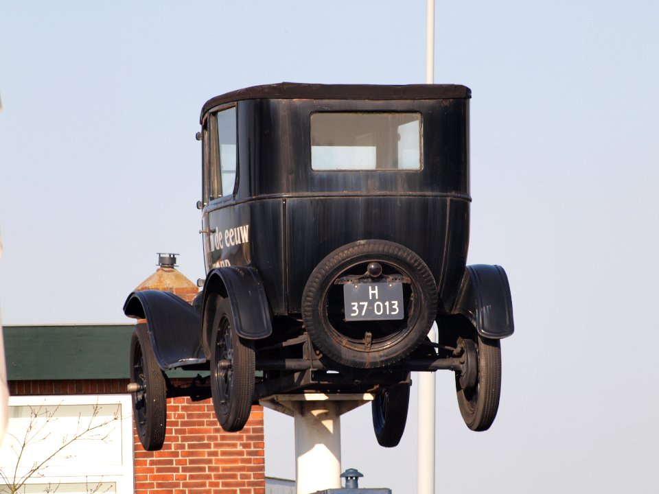 Old T-Ford at the Den Hartog Ford Museum, pic1
