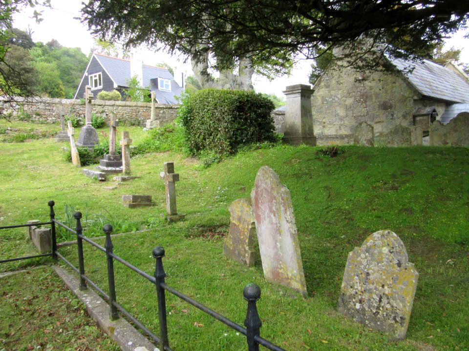 Old St Lawrence's Church, Seven Sisters Road, St Lawrence, Isle of Wight (May 2016) (Churchyard) (4)