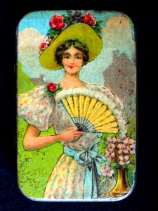 Old condom tin, photo1