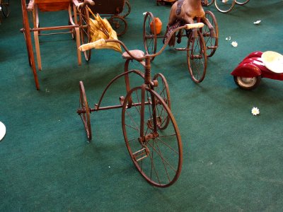 Old Children's tricycle pic2 photo