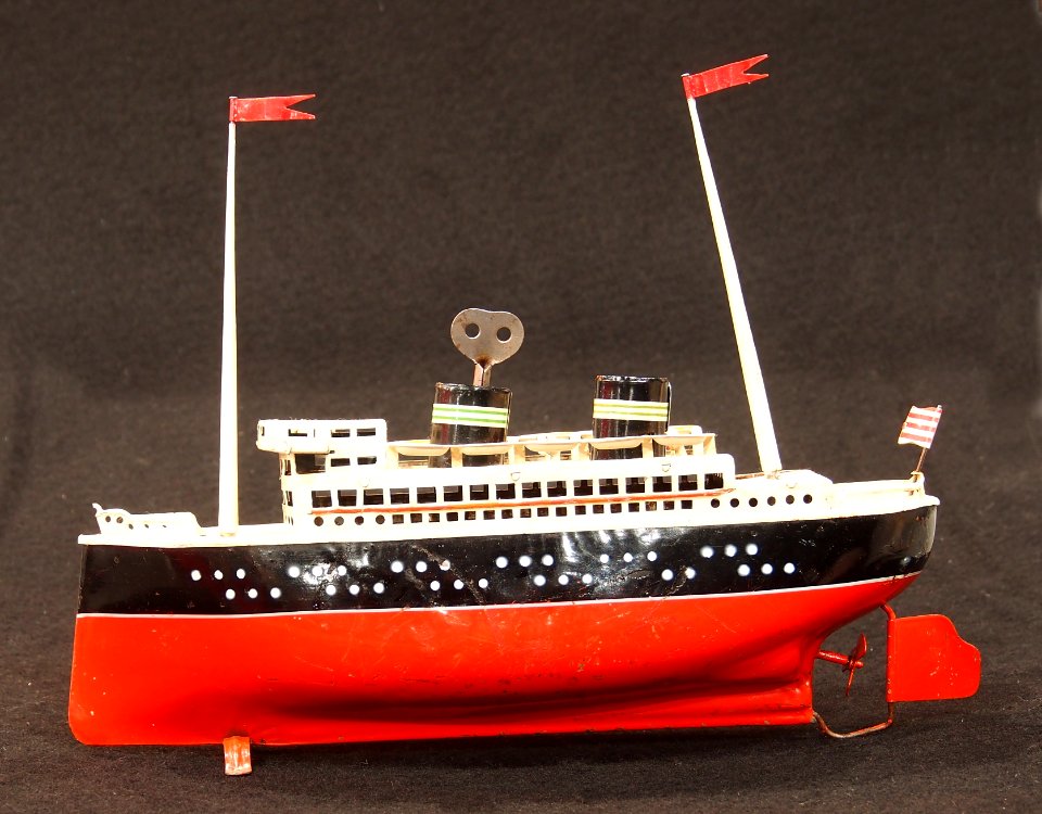 Old tin toy clock work ship, pic7