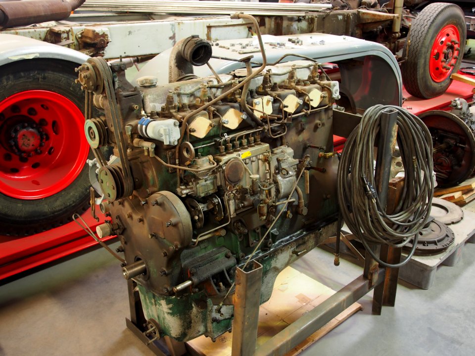 Old engine block pict2