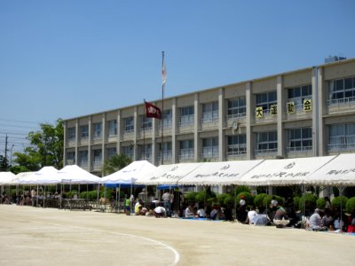 Okazaki-City-Renjaku-Elementary-School-1