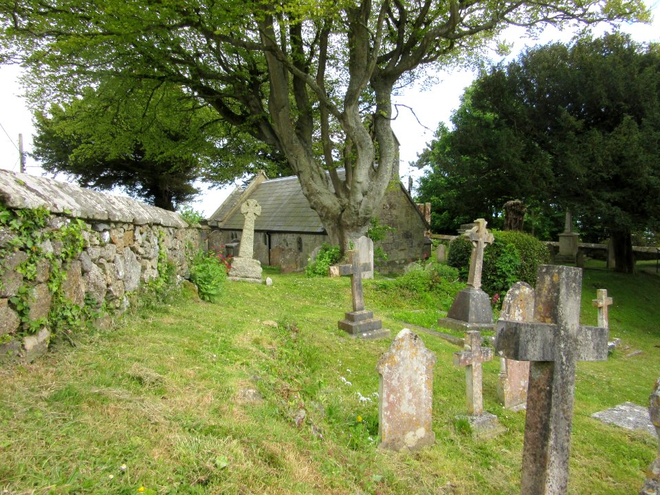 Old St Lawrence's Church, Seven Sisters Road, St Lawrence, Isle of Wight (May 2016) (Churchyard) (1)