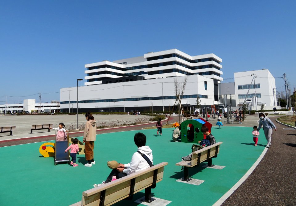 Okazaki-Ekiminami-Chuo-Park-2