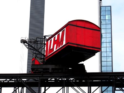 Old LMH rail crane at VEJLE habor, pic2