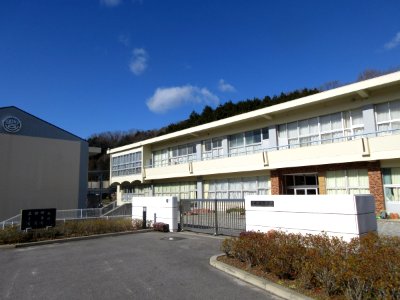 Okazaki-City-Toyotomi-Elementary-School-1