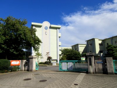 Okazaki-City-Jonan-Elementary-School-1