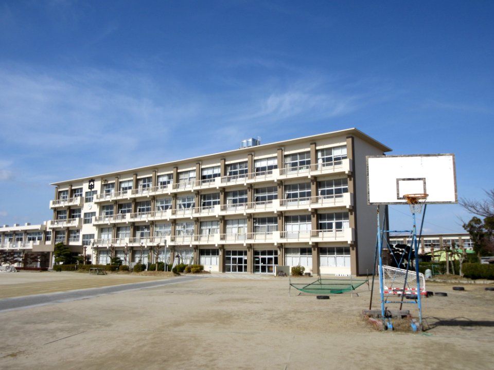 Okazaki-City-Mutsumi-Junior-High-School-1