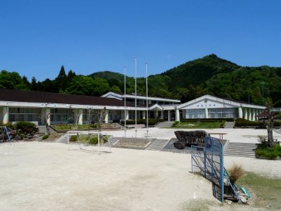 Okazaki-City-Katano-Elementary-School-1