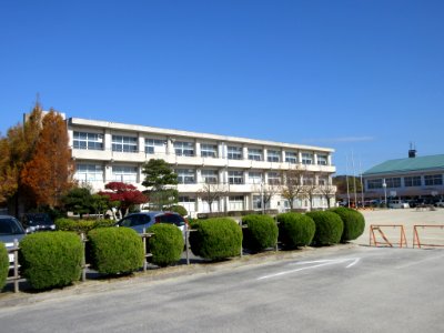 Okazaki-City-Neishi-Elementary-School-1