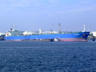 Oklahoma IMO 9321964 p1 at the '4e Petroleumhaven', Port of Rotterdam, Holland 18-May-2007