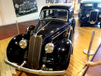Old dark blue Lancia police car photo-1
