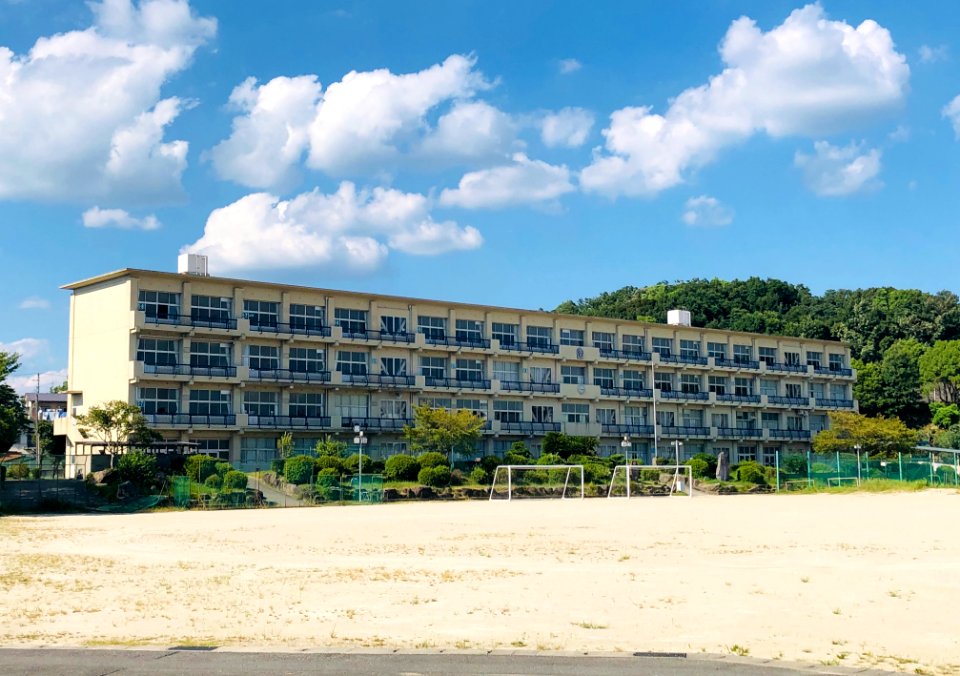 Okazaki-City-Kozan-Junior-High-School-3