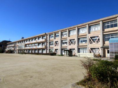 Okazaki-City-Yamanaka-Elementary-School-1