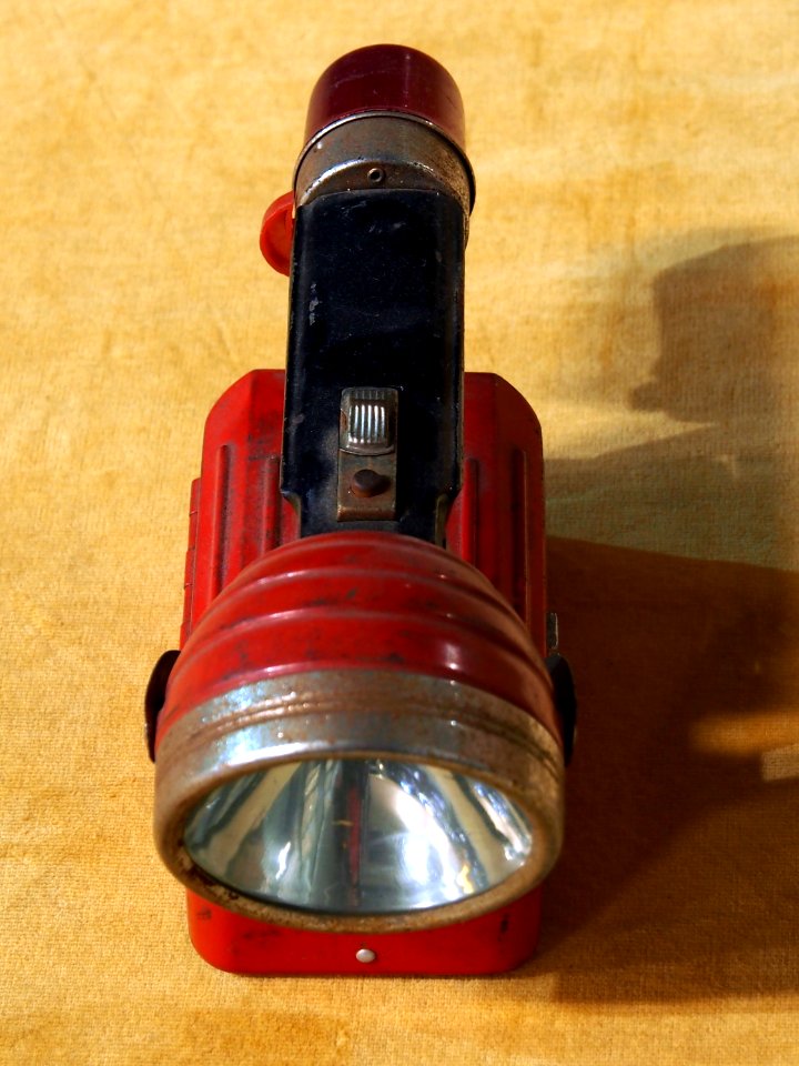 Old car flash light pic3