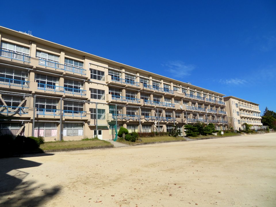 Okazaki-City-Aoi-Junior-High-School-1
