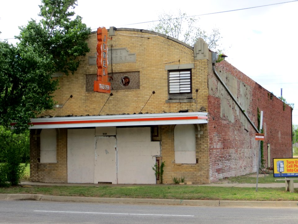 OK-OKC-JewelTheater-frontobl