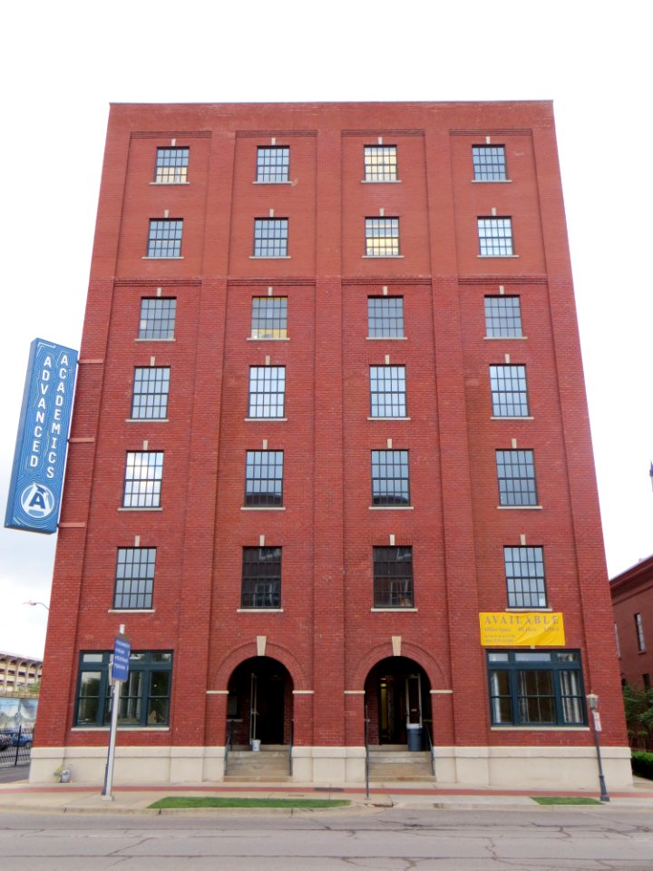 OK-OKC-ESheridan01-StanfordFurnitureCoBldg-front