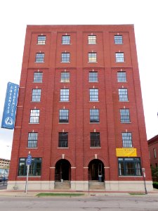OK-OKC-ESheridan01-StanfordFurnitureCoBldg-front