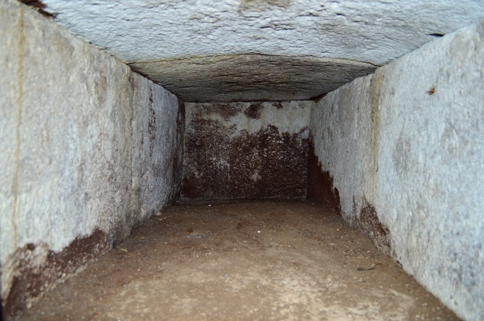 Oko Kofun Group-8, sekkaku