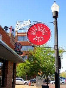 OK-OKC-Autoalley-lampbuick1