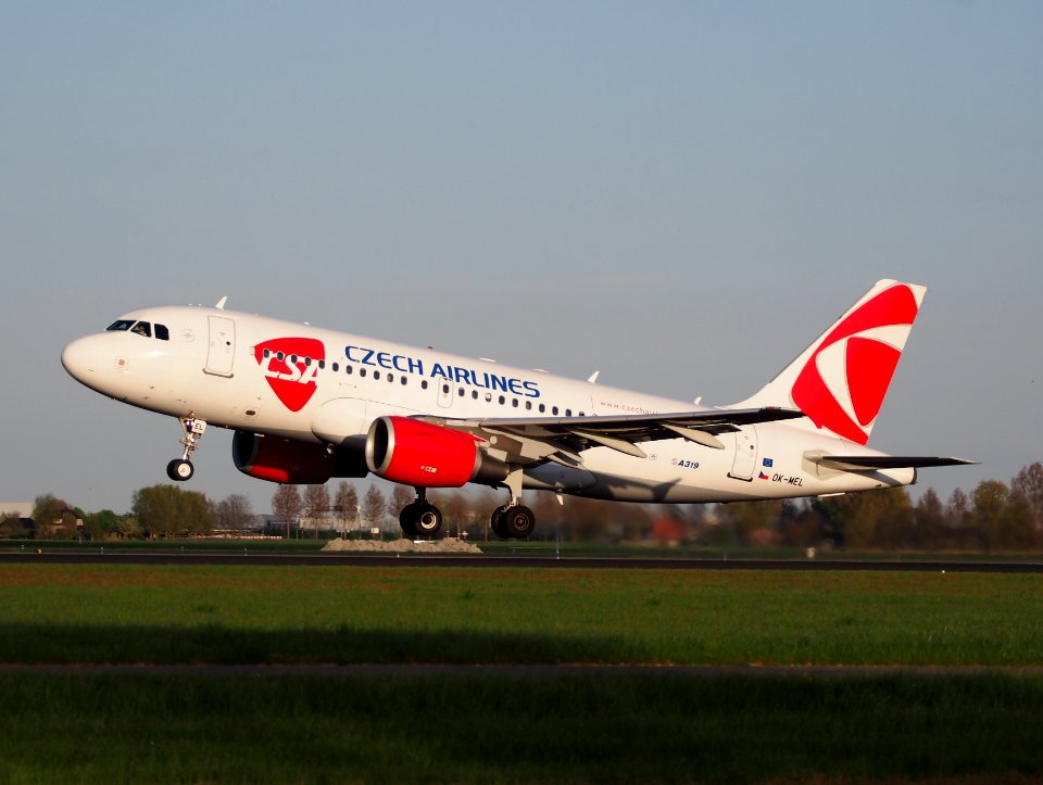 OK-MEL Czech Airlines (CSA) Airbus A319-112 - cn 3094 takeoff from Polderbaan, Schiphol (AMS - EHAM) at sunset, pic1