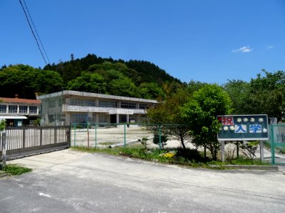 Okazaki-City-Shimoyama-Elementary-School-1