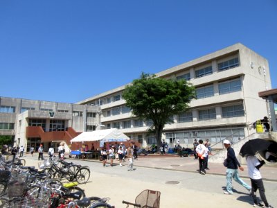 Okazaki-City-Ueji-Elementary-School-3