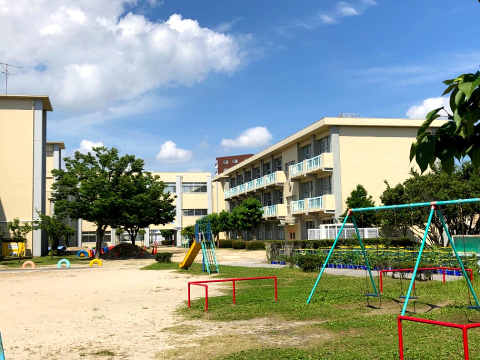 Okazaki-City-Mutsumi-Hokubu-Elementary-School-1