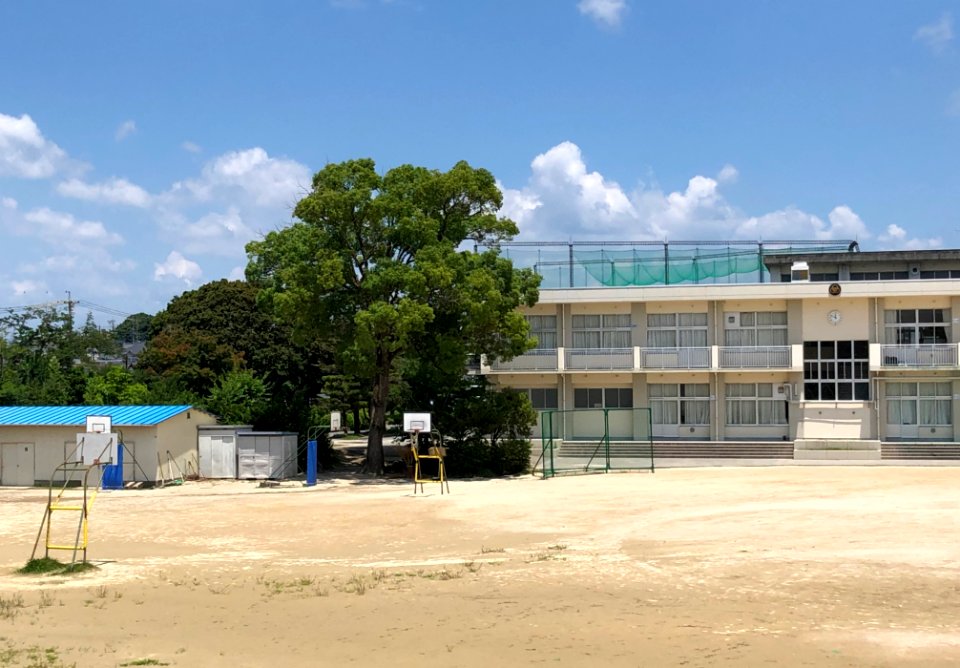 Okazaki-City-Ida-Elementary-School-1