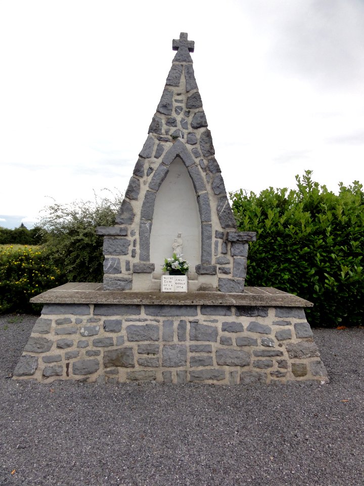 Ohain (Nord, Fr) chapelle N.D. de la Paix, 1954