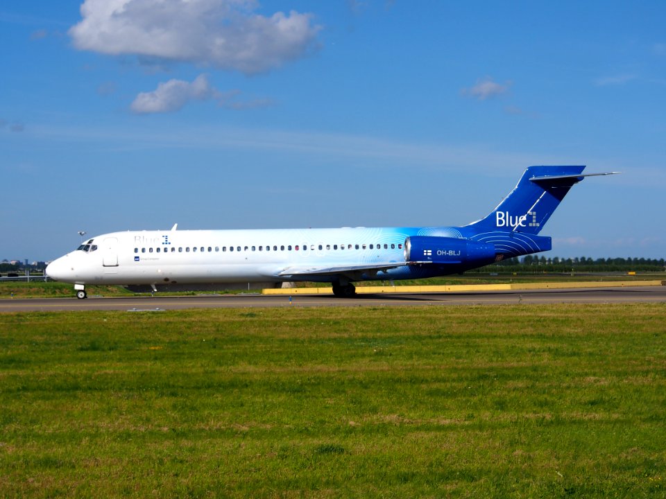 OH-BLJ Blue1 Boeing 717-23S - cn 55065 taxiing 19july2013 pic6