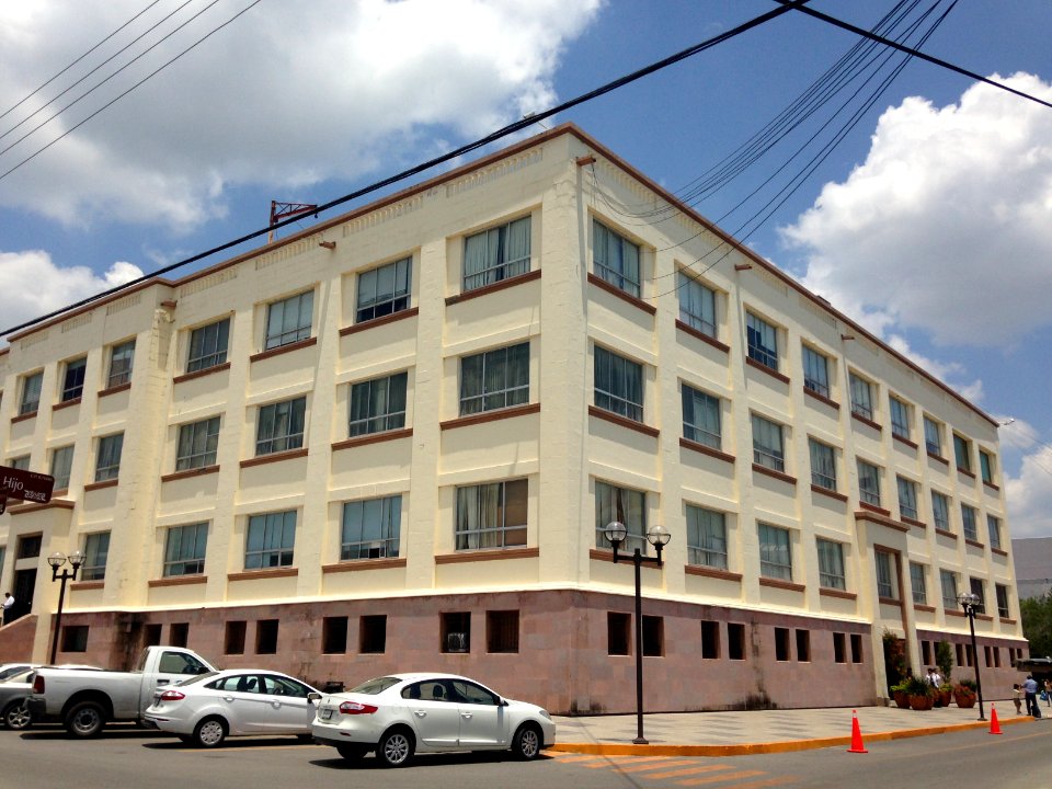 Oficinas de gobierno en plaza 15 en Cd Victoria