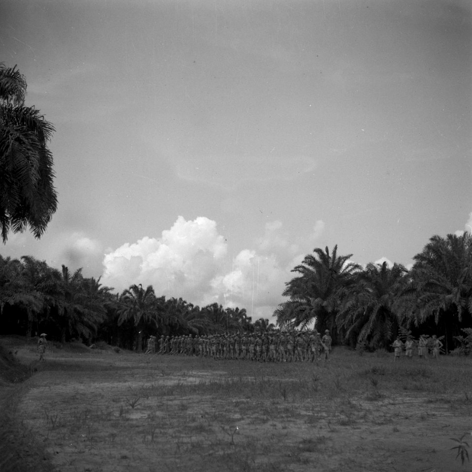 Oefening bij Morib Beach-camp op Malakka, Bestanddeelnr 255-8149